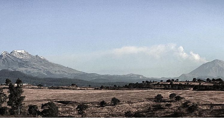 leyenda del popocatepetl y el iztaccihuatl